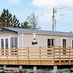 6 Person In Tansoy-by Traum
