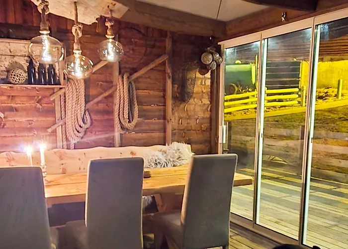 6 Person In Tansoy-by Traum *