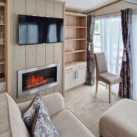 6 Person In Tansoy-by Traum * Tansoy