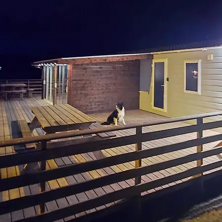 6 Person In Tansoy-by Traum